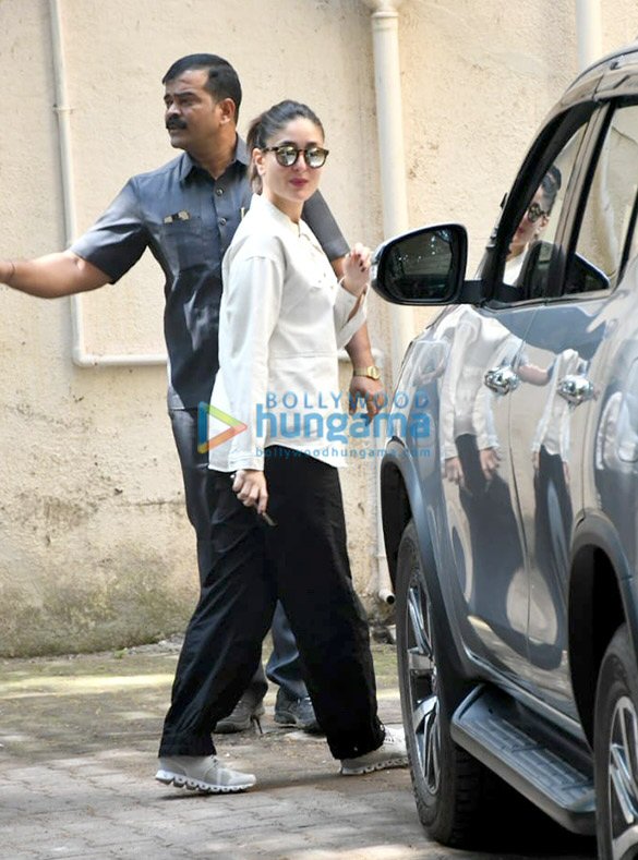 Photos: Kareena Kapoor Khan spotted at Aamir Khan’s house Photos: Kareena Kapoor Khan spotted at Aamir Khan’s house