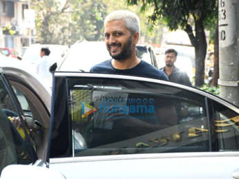 Photos: Riteish Deshmukh, Genelia Dsouza, Malaika Arora and others snapped at the gym