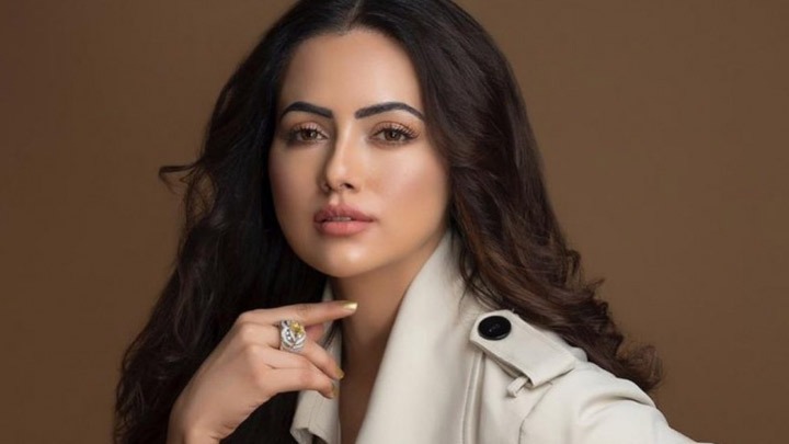 Sana Khan REVEALS why Melvin didn’t want her to work with Salman Khan | Amanda Cerny