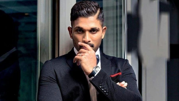 Allu Arjun REVEALS 3 Hindi films that he can watch anytime | Prabhas | Chiranjeevi