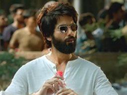 Fan asks Shahid Kapoor if he was disappointed at not receiving awards for Kabir Singh. The actor responds Fan asks Shahid Kapoor if he was disappointed at not receiving awards for Kabir Singh. The actor responds