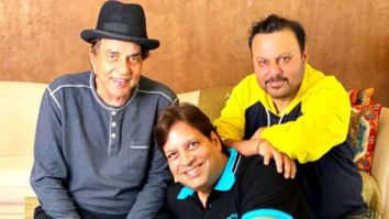 On The Sets Of The Movie Apne 2