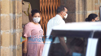 Photos: Bharti Singh and Harsh Limbachiyaa leave NCB office