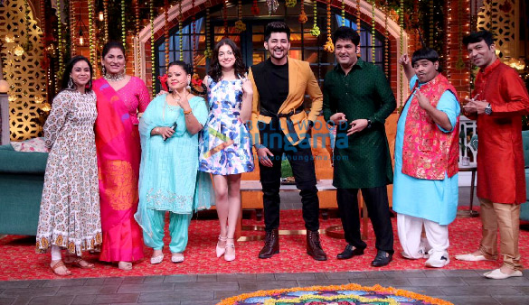 Photos: Divya Khosla Kumar promotes her song Teri Aankhon Mein on The Kapil Sharma Show with Darshan Raval