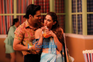 Movie stills of the movie Coolie No.1