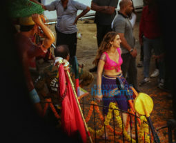 On the sets of the movie Coolie No.1