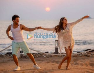 Movie stills of the movie Coolie No.1