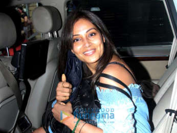 Photos: Bipasha Basu snapped at Hakim's Aalim salon in Khar