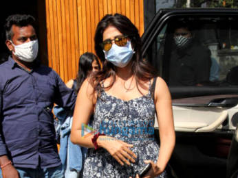 Photos: Chitrangda Singh spotted outside at Silver Beach Cafe, Juhu