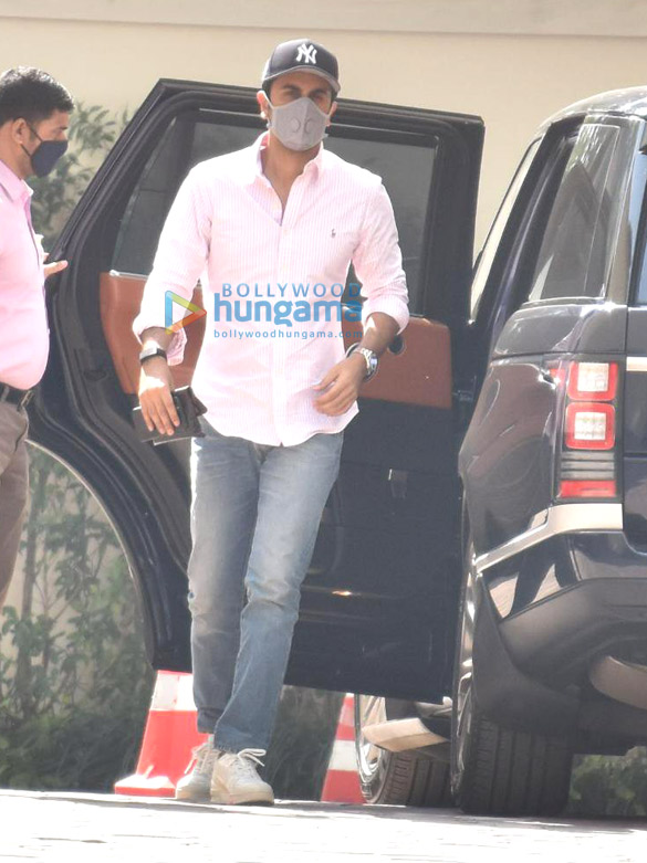 Photos: Ranbir Kapoor snapped at YRF in Andheri