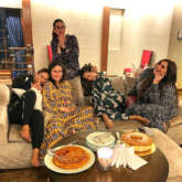 Kareena Kapoor Khan & Karisma Kapoor reunite with her BFFs Malaika Arora and Amrita Arora over dinner; share a picture on Instagram