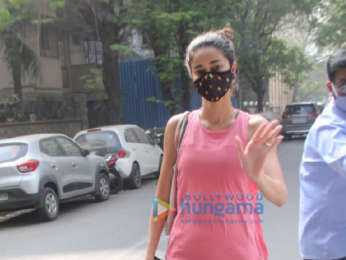 Photos: Ananya Panday spotted after yoga class in Bandra