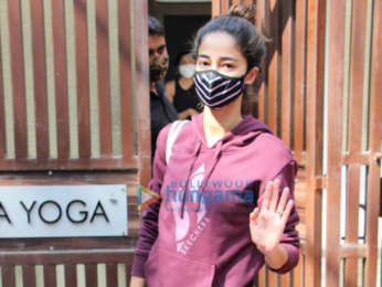 Photos: Ananya Panday spotted at yoga class in Bandra