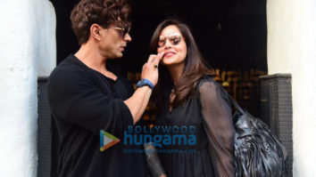 Photos: Karan Singh Grover snapped with Bipasha Basu at Hakim’s Aalim