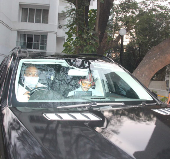 Photos: Ranveer Singh spotted at Alia Bhatt’s house in Pali Hill Photos: Ranveer Singh spotted at Alia Bhatt’s house in Pali Hill
