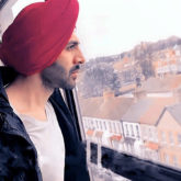 Kartik Aaryan dons a turban as he wishes fans on Lohri; Sonakshi reminds him of the photographer