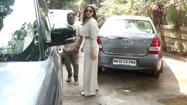 Parineeti Chopra spotted at a skin care clinic in Juhu