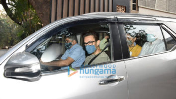 Photos: Aamir Khan spotted in Pali Hill with daughter Ira Khan