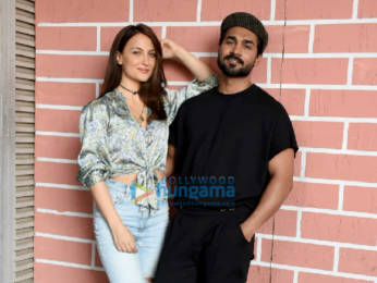 Photos: Elli AvrRam, Rahul Jain, Salman Yusuff Khan spotted at Ophelia Lounge in Goregaon