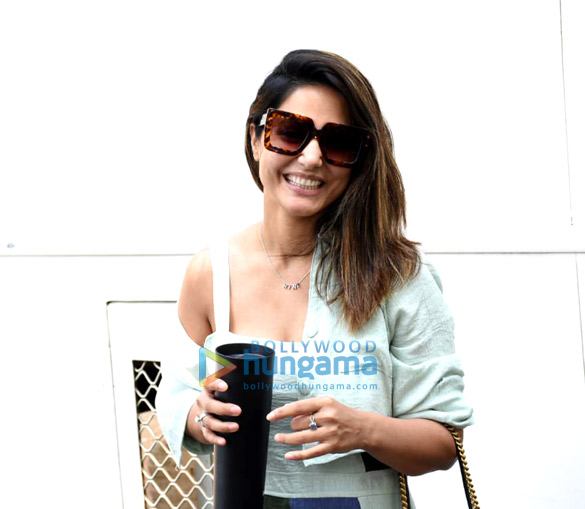 Photos: Hina Khan spotted at Film City Photos: Hina Khan spotted at Film City