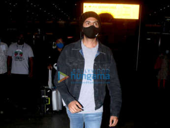 Photos: Sanya Malhotra, Ayushmann Khurrana, Kartik Aaryan and others snapped at the airport