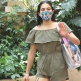 Sara Ali Khan visits Saif Ali Khan and Kareena Kapoor Khan’s newborn; arrives with gifts for mother and baby