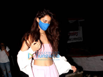 Photos: Disha Patani snapped at Versova jetty