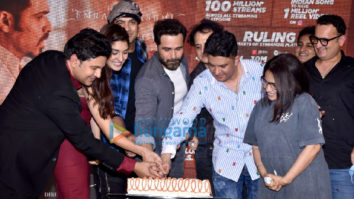 Photos: Emraan Hashmi celebrates his birthday with the team of Lut Gaye