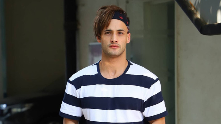 Asim Riaz on his CRAZY FANDOM: “It gives me more POWER to work HARD because now…”