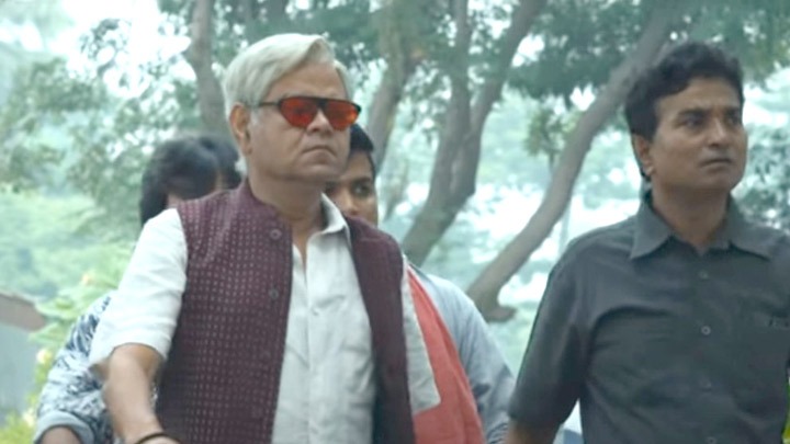 Neta Or Pareshaan Pita | Runaway Lugaai | Sanjay Mishra | Naveen Kasturia | Ruhi Singh | MX Player