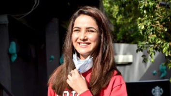 Photos: Jasmin Bhasin snapped at a cafe in Juhu
