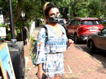 Photos: Rakhi Sawant spotted in Lokhandwala