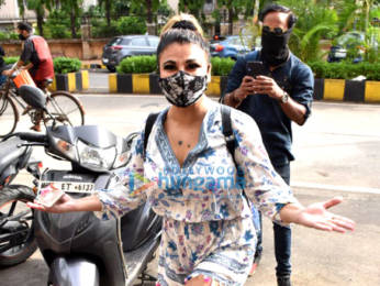 Photos: Rakhi Sawant spotted in Lokhandwala