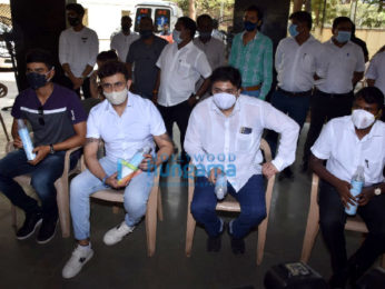 Photos: Sonu Nigam snapped at blood donation camp in Juhu