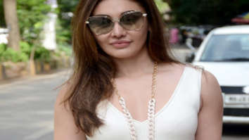 Photos: Shefali Jariwala snapped at a salon in Lokhandwala