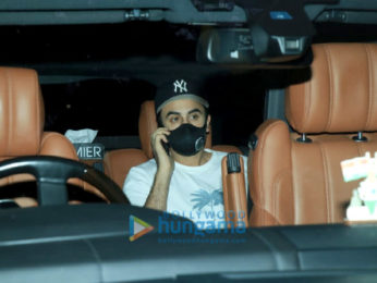 Photos: Ranbir Kapoor snapped in Bandra