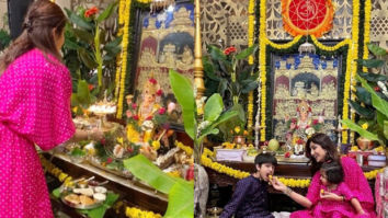 “Gannu Raja saath hain, toh harr sankat ki maat hain,” Shilpa Shetty adds as she shows Ganesh Aarti at her home