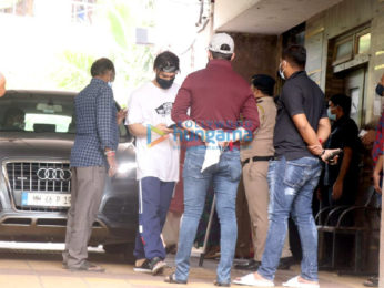 Photos: Ashoke Pandit, Asim Riaz and others snapped at Cooper Hospital