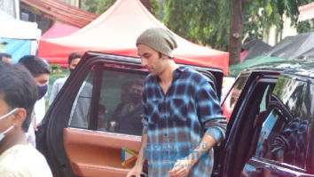 Photos: Ranbir Kapoor spotted at Mehboob Studio
