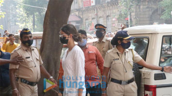 Photos: Ananya Panday with father Chunky Pandey arrives at the NCB Office