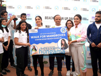 Photos: Bhumi Pednekar snapped participating in the Beach Cleanup drive at Carter Road, Bandra
