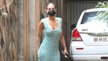 Snapped: Malaika Arora and Amrita Arora at their Mom’s place in Bandra, Mumbai