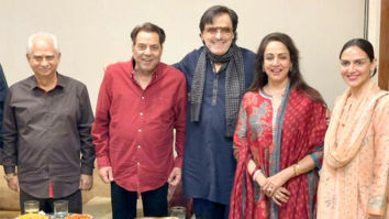 Hema Malini organizes an intimate birthday celebration with Dharmendra, Esha Deol, Ramesh Sippy and Sanjay Khan