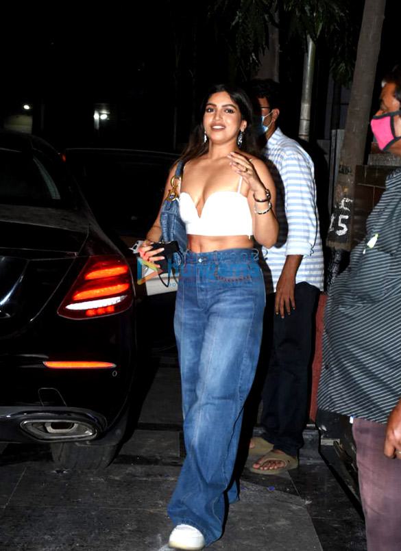 Photos: Bhumi Pednekar, Anjini Dhawan and others snapped at Khushi Kapoor’s birthday bash Photos: Bhumi Pednekar, Anjini Dhawan and others snapped at Khushi Kapoor’s birthday bash