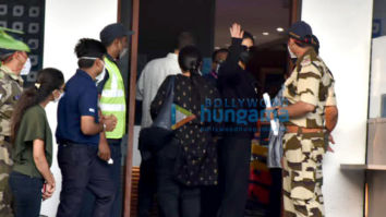 Photos: Katrina Kaif spotted at Kalina airport