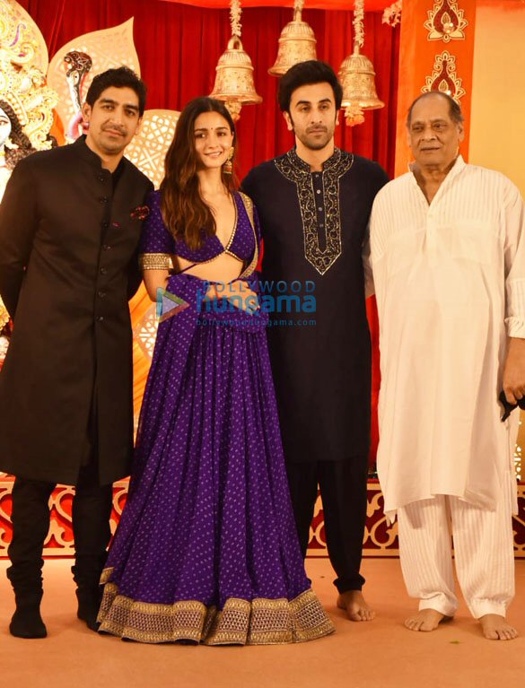 Photos: Ranbir Kapoor, Alia Bhatt, Ayan Mukerji and others snapped at North Bombay Sarbojanin Durga Puja Photos: Ranbir Kapoor, Alia Bhatt, Ayan Mukerji and others snapped at North Bombay Sarbojanin Durga Puja