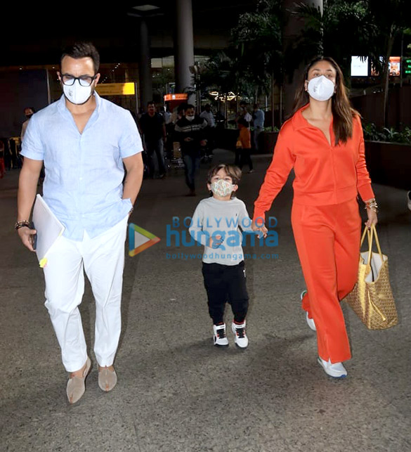 Photos: Saif Ali Khan, Kareena Kapoor Khan, Taimur Ali Khan and Jehangir Ali Khan snapped at the airport Photos: Saif Ali Khan, Kareena Kapoor Khan, Taimur Ali Khan and Jehangir Ali Khan snapped at the airport