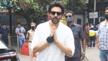 Spotted: Kartik Aaryan prays at Shree Siddhivinayak Ganapati Temple for Dhamaka release