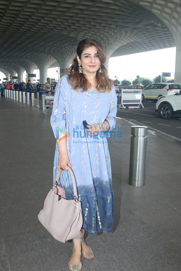 Photos: Raveena Tandon, Kabir Khan, Shekhar Ravjiani and others snapped at the airport Photos: Raveena Tandon, Kabir Khan, Shekhar Ravjiani and others snapped at the airport