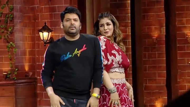 Kapil Sharma’s hilarious dance with Raveena Tandon on Tip Tip Barsa Paani | Farah Khan | TKSS